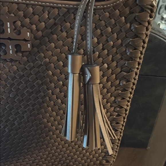 Tory Burch Brown Woven Crossbody Bag - Picture 7 of 16